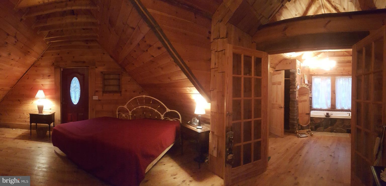 894 Fulton Road Hedgesville, WV 25427 - Photo 20 of 28 Bedroom (Master)