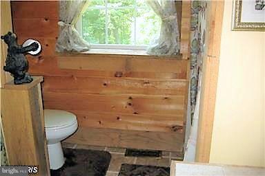 894 Fulton Road Hedgesville, WV 25427 - Photo 24 of 28 main level full bath