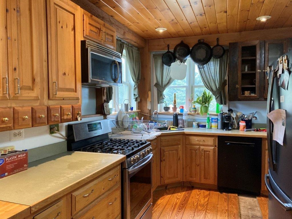 29 Wolfson Spring Drive Canaan, NH 03741 - Photo 13 of 40