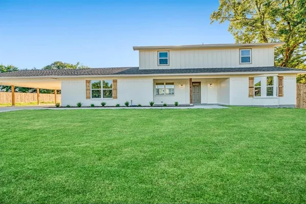 $425,000 | 670 County Road, Powderly, TX 75473