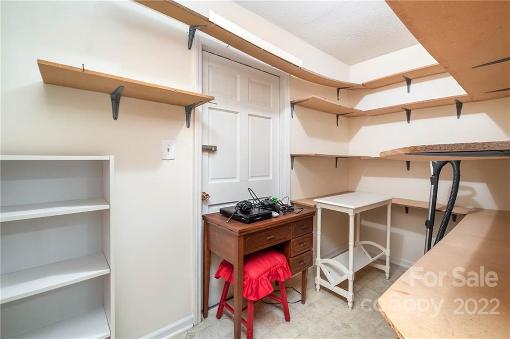 6740 Cedar Springs Road Charlotte, NC 28212 - Photo 31 of 31 Gallery Image 31