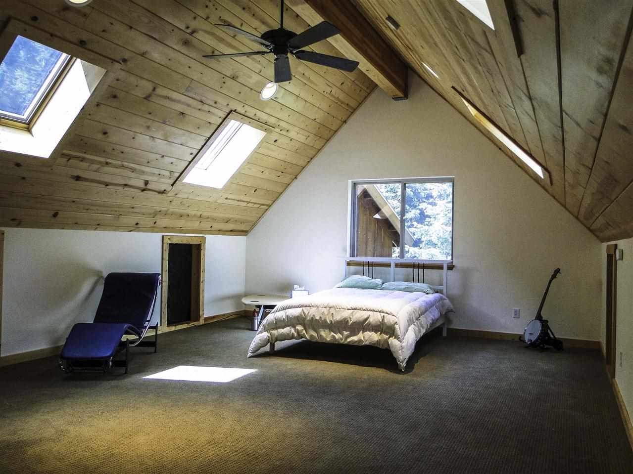 10795 Pine Cone Road Truckee, CA 96161 - Photo 7 of 14 Gallery Image 7