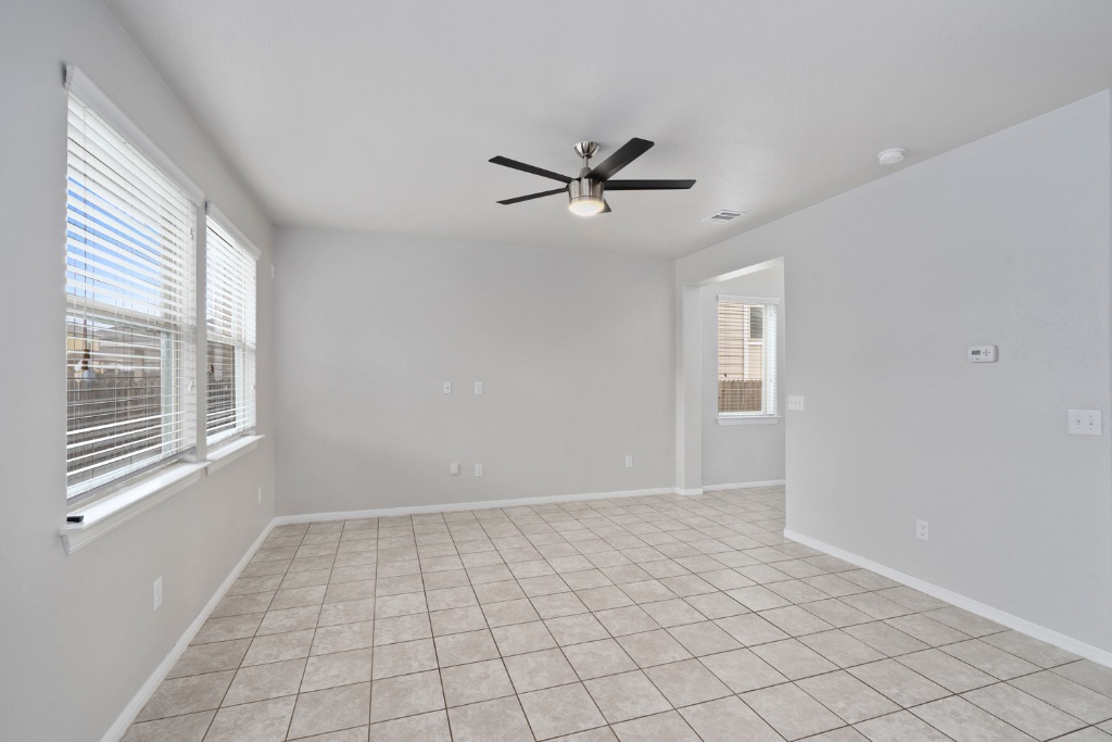 232 Triumph Road Buda, TX 78610 - Photo 5 of 32 Gallery Image 5