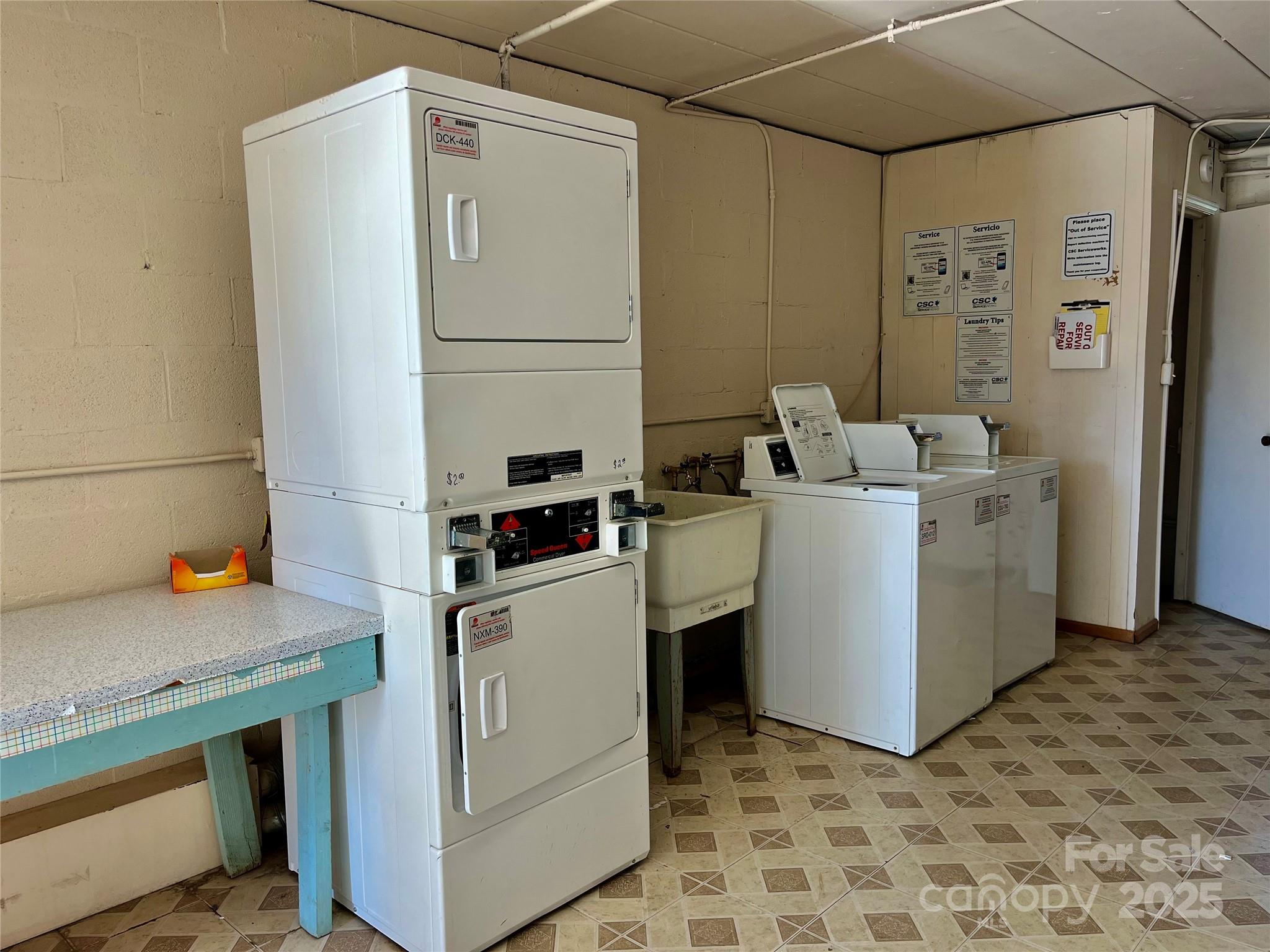 3010 Crosby Road, Unit 122 Charlotte, NC 28211 - Photo 33 of 38 a utility room with dryer and washer