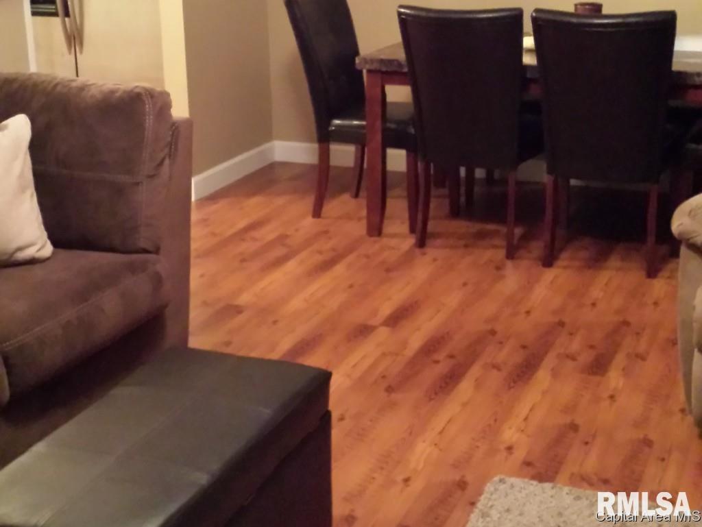 5272 Buford Street Springfield, IL 62703 - Photo 3 of 11