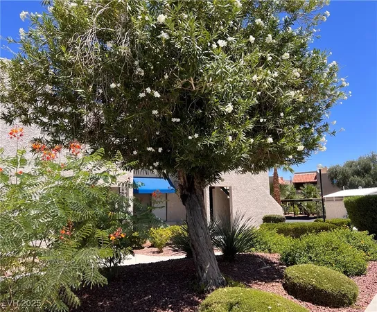 $179,000 | 4361 Sanderling Circle, Unit 33, Las Vegas, NV 89103