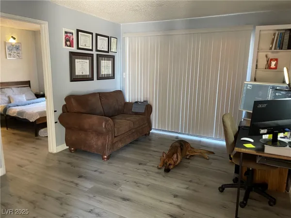 $179,000 | 4361 Sanderling Circle, Unit 33, Las Vegas, NV 89103