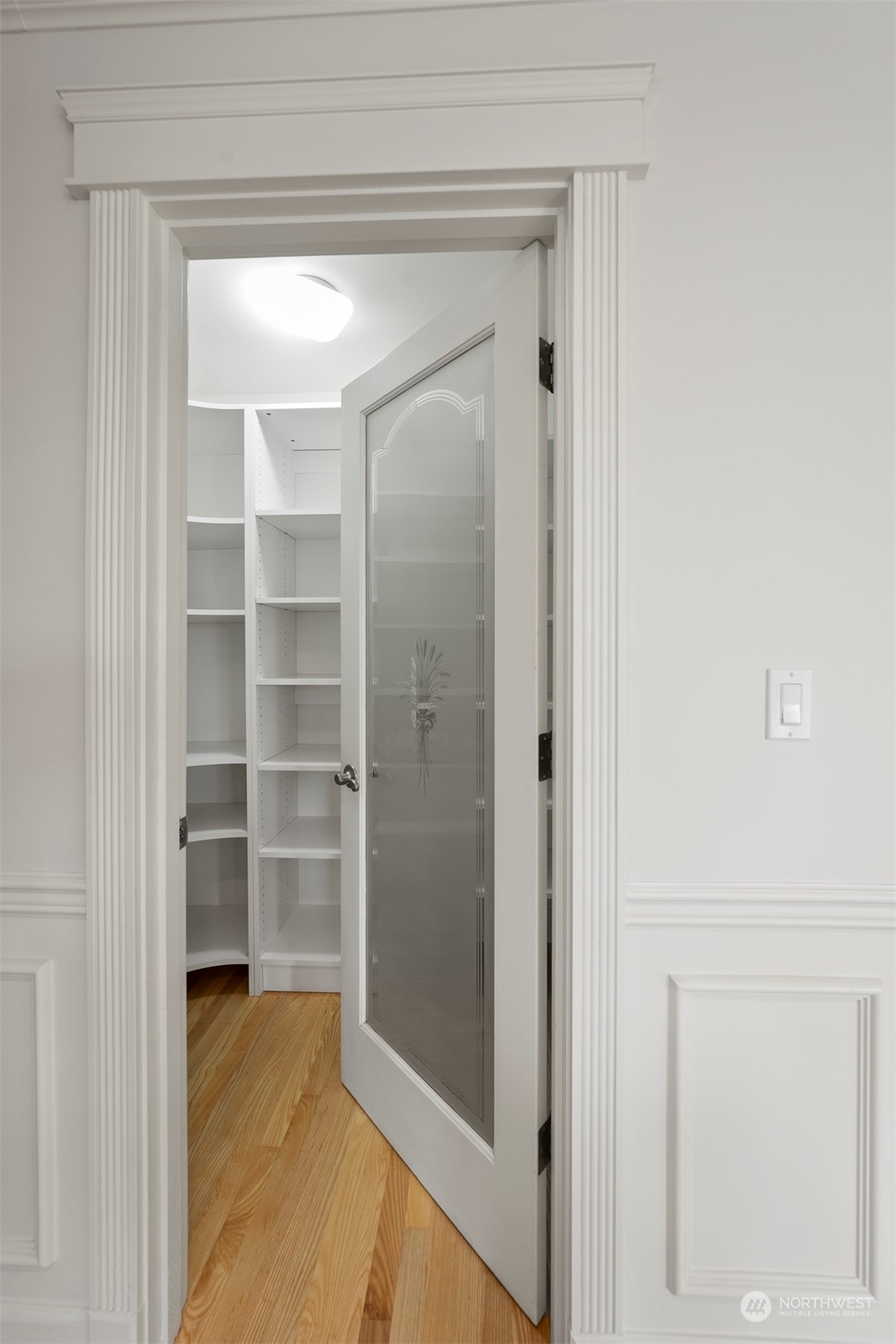 4111 Southwest Dawson Street Seattle, WA 98136 - Photo 10 of 40 Gallery Image 10