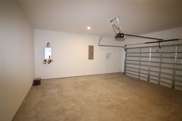 $3,000 | 16750 Yaklin Meadow Court, Humble, TX 77346