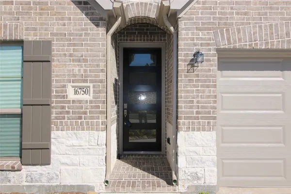 $3,000 | 16750 Yaklin Meadow Court, Humble, TX 77346