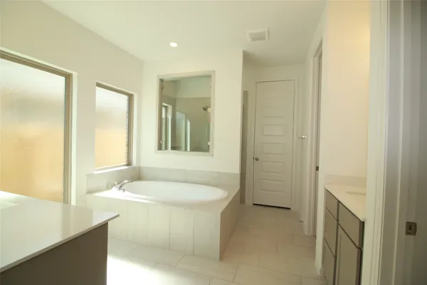 $3,000 | 16750 Yaklin Meadow Court, Humble, TX 77346