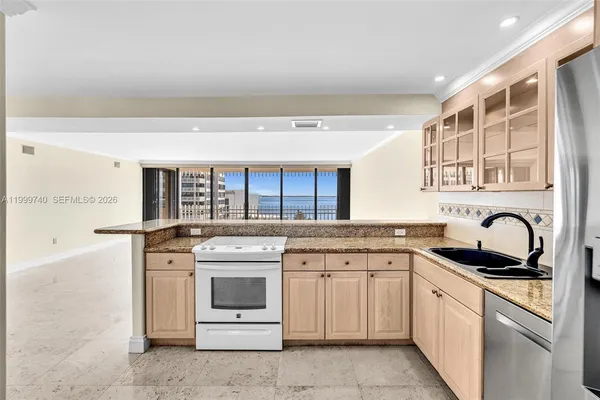 $1,499,000 | 2 Grove Isle Drive, Unit B805, Miami, FL 33133