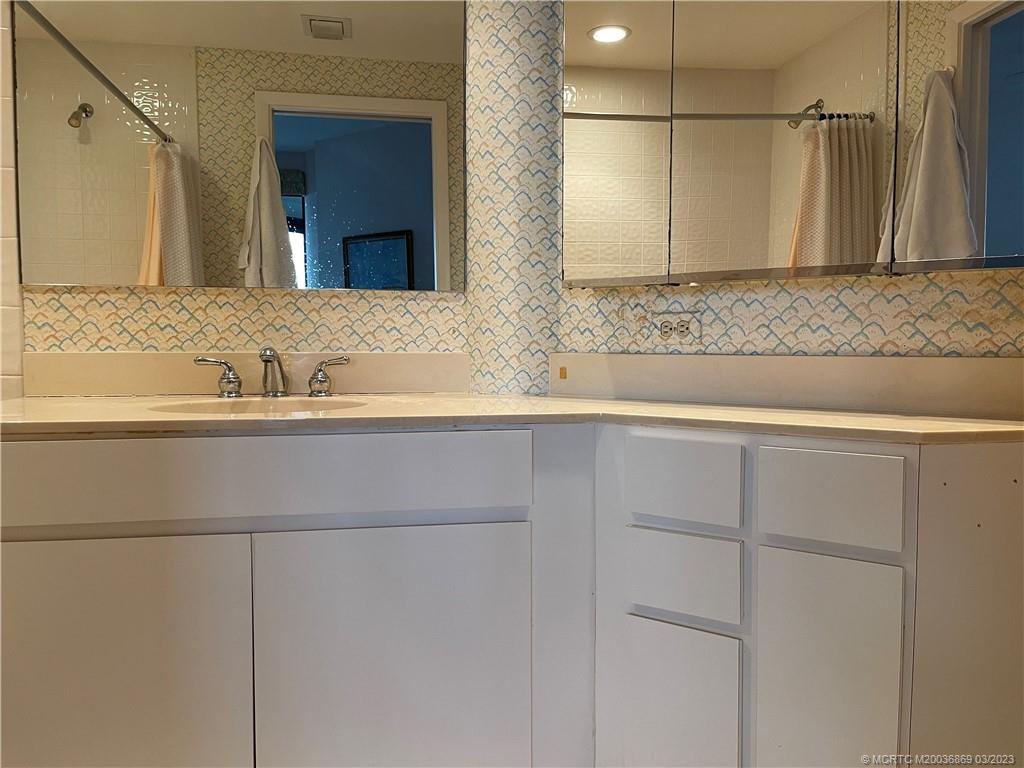 221 Northeast Plantation Road, Unit 202 Stuart, FL 34996 - Photo 13 of 22 Master Bath