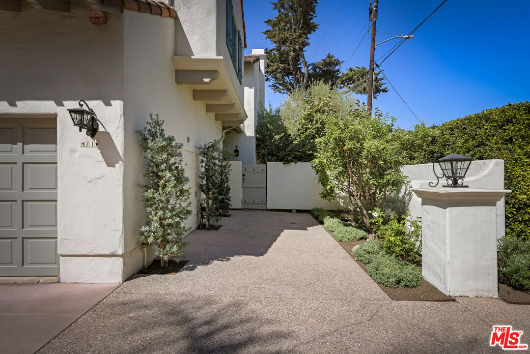 71 Olive Mill Road Montecito, CA 93108 - Photo 3 of 39 Gallery Image 3