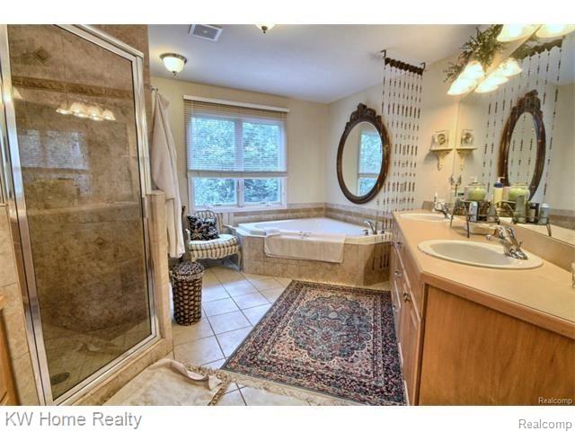 3097 Grove Street Keego Harbor, MI 48320 - Photo 15 of 21