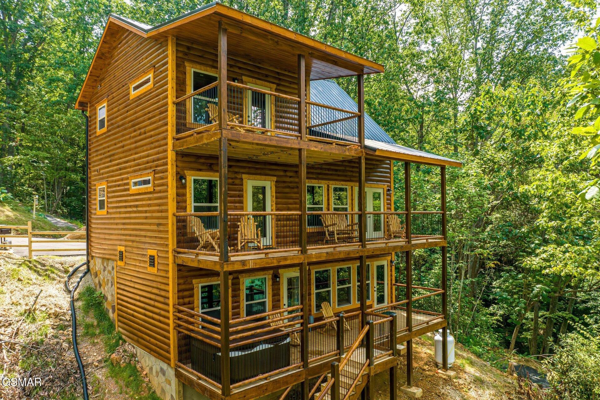 2257 Red Bud Road Sevierville, TN 37876 - Photo 2 of 36 Gallery Image 2