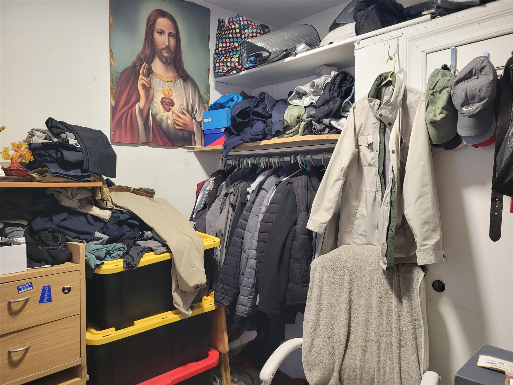 1046 Amsterdam Avenue, Unit 24 Manhattan, NY 10025 - Photo 4 of 8 View of spacious closet