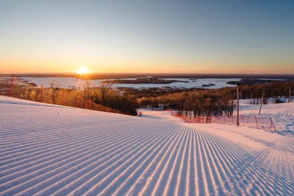 $819,900 | 8620 Maynard Place, Duluth, MN 55808