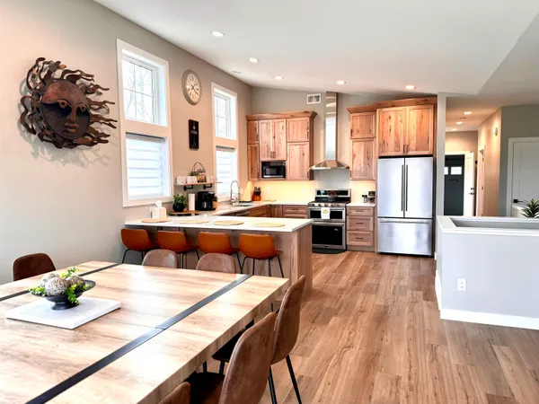 $819,900 | 8620 Maynard Place, Duluth, MN 55808