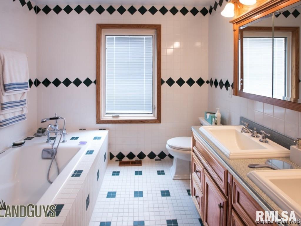 North White Grove Road Princeville, IL 61559 - Photo 18 of 36 Gallery Image 18