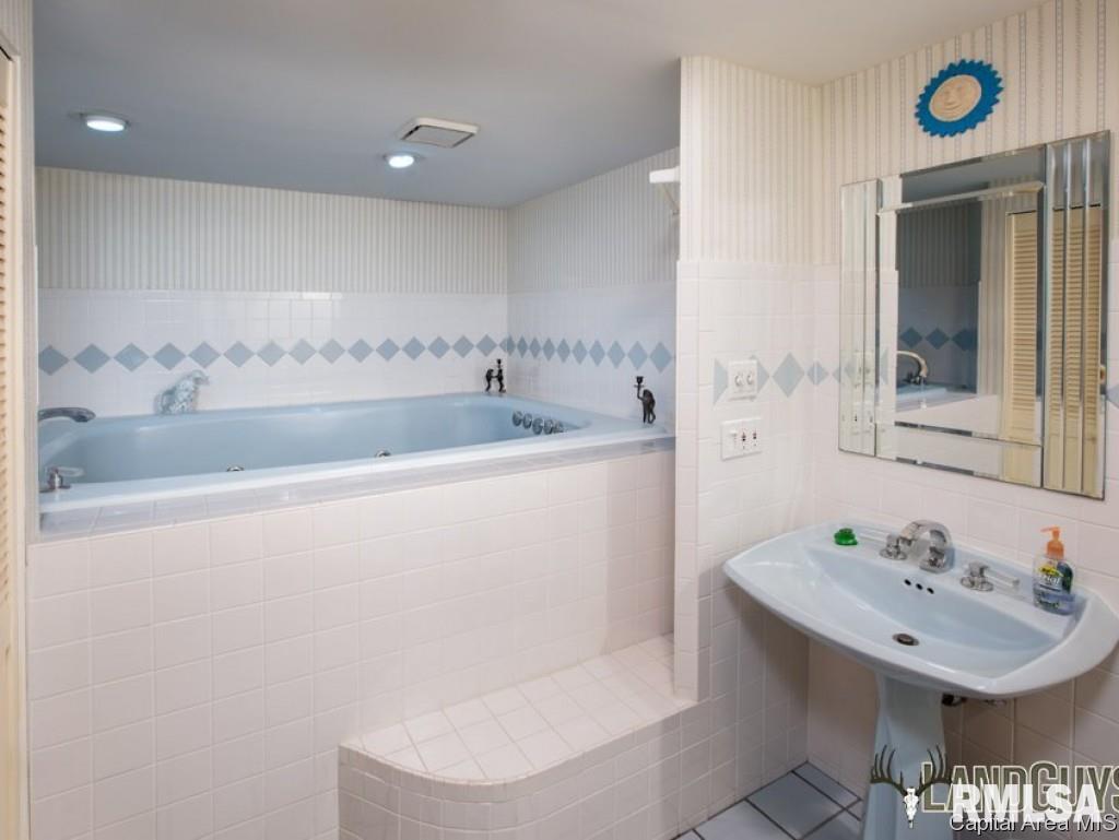 North White Grove Road Princeville, IL 61559 - Photo 27 of 36 Gallery Image 27