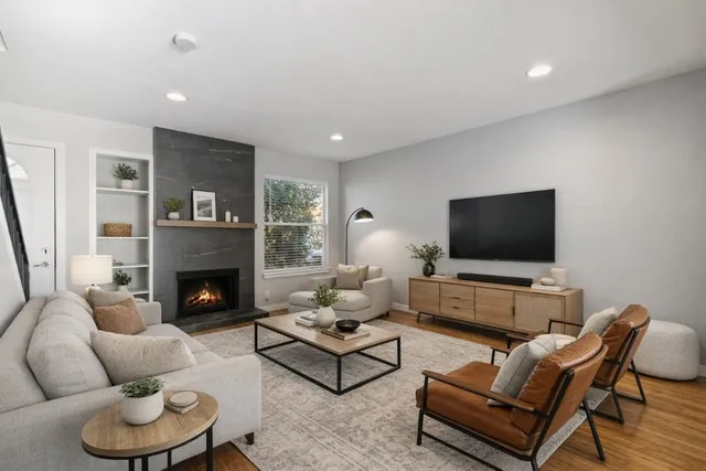 $319,000 | 3601 Menchaca Road, Unit 117, Austin, TX 78704