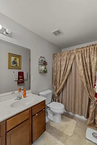 $285,000 | 139 Roxbury Drive, O'Fallon, MO 63366