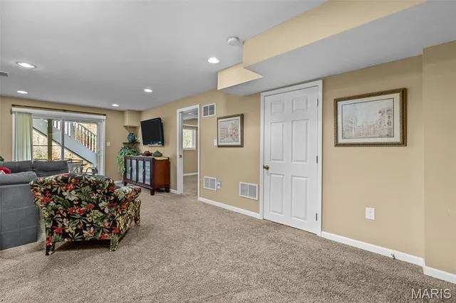 $285,000 | 139 Roxbury Drive, O'Fallon, MO 63366