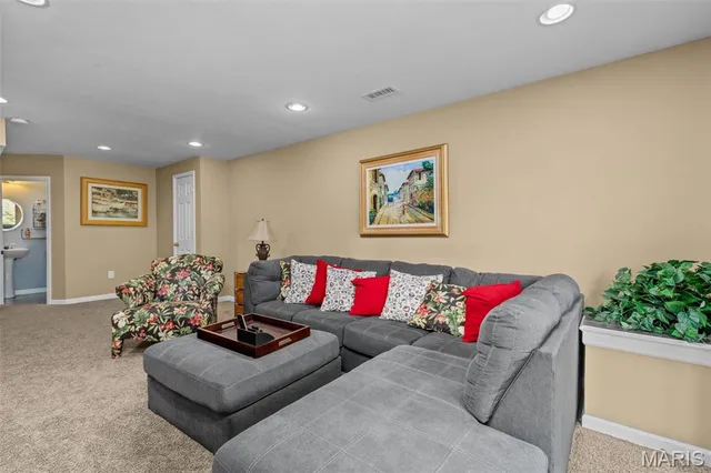 $285,000 | 139 Roxbury Drive, O'Fallon, MO 63366