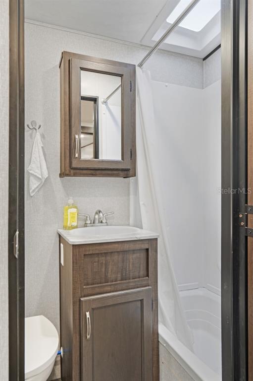 305 Linden Drive, Unit FIFTH WHEEL Ellenton, FL 34222 - Photo 14 of 18