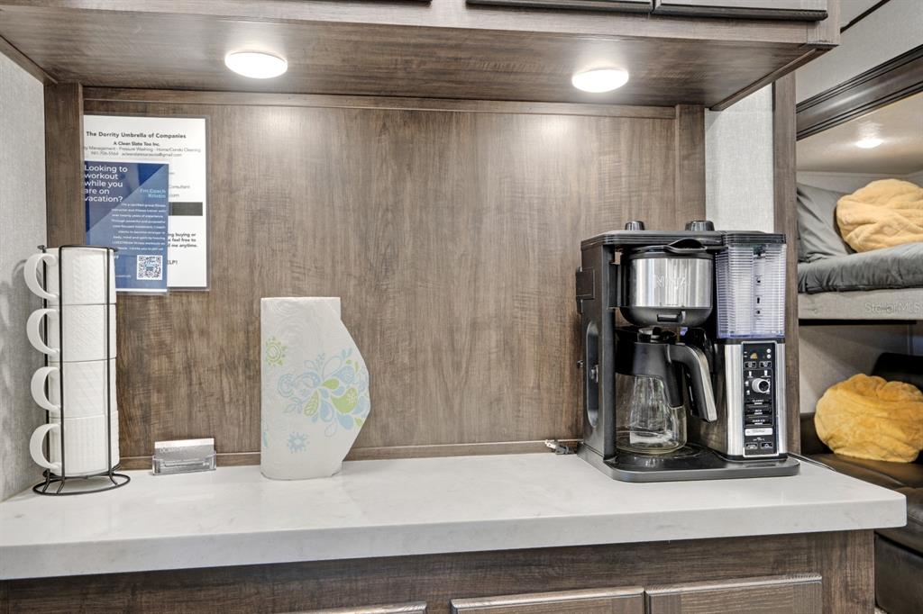 305 Linden Drive, Unit FIFTH WHEEL Ellenton, FL 34222 - Photo 7 of 18