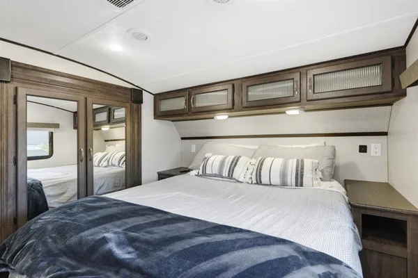 $2,500 | 305 Linden Drive, Unit FIFTH WHEEL, Ellenton, FL 34222