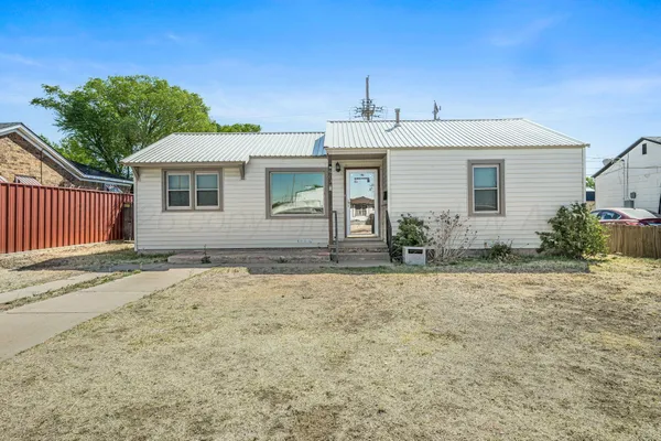 $99,000 | 903 South Manhattan Street, Amarillo, TX 79104