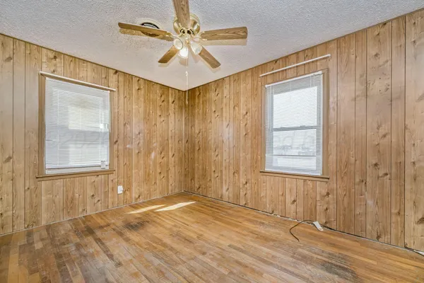 $99,000 | 903 South Manhattan Street, Amarillo, TX 79104