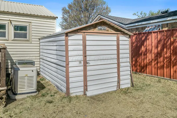 $99,000 | 903 South Manhattan Street, Amarillo, TX 79104