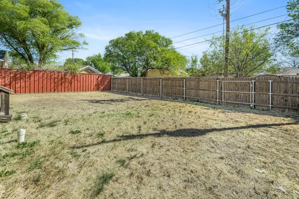 $99,000 | 903 South Manhattan Street, Amarillo, TX 79104