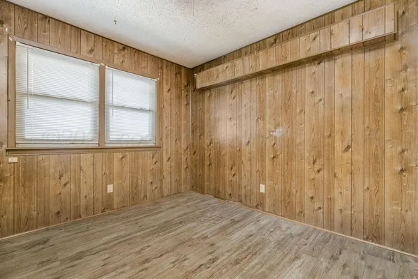 $99,000 | 903 South Manhattan Street, Amarillo, TX 79104