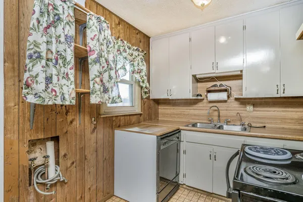 $99,000 | 903 South Manhattan Street, Amarillo, TX 79104