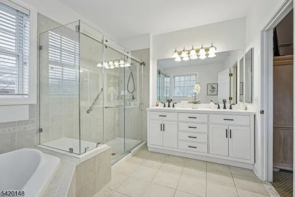 $4,300 | 1010 Holly Lane, Unit 10, Cedar Grove, NJ 07009