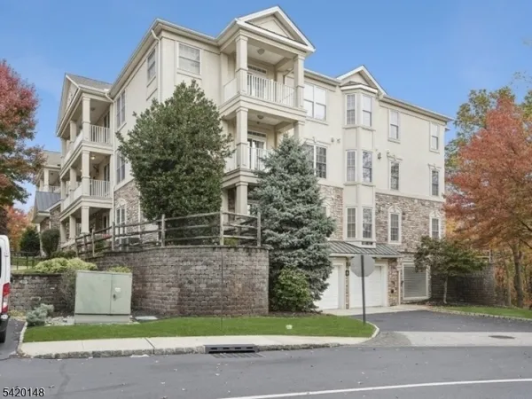 $4,300 | 1010 Holly Lane, Unit 10, Cedar Grove, NJ 07009