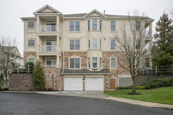 $4,300 | 1010 Holly Lane, Unit 10, Cedar Grove, NJ 07009