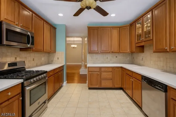 $4,300 | 1010 Holly Lane, Unit 10, Cedar Grove, NJ 07009