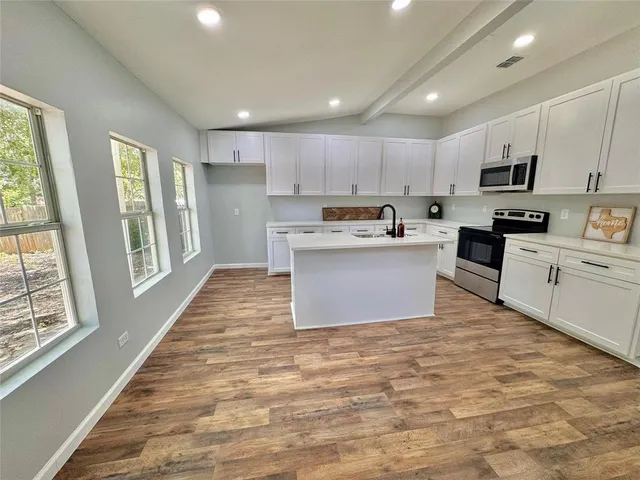 $2,450 | 508 East Franklin Street, Hillsboro, TX 76645