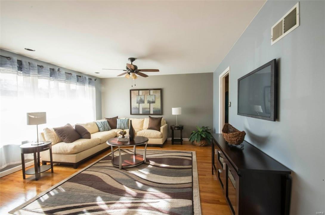 2343 Ruckert Avenue St. Louis, MO 63114 - Photo 3 of 15 Gallery Image 3
