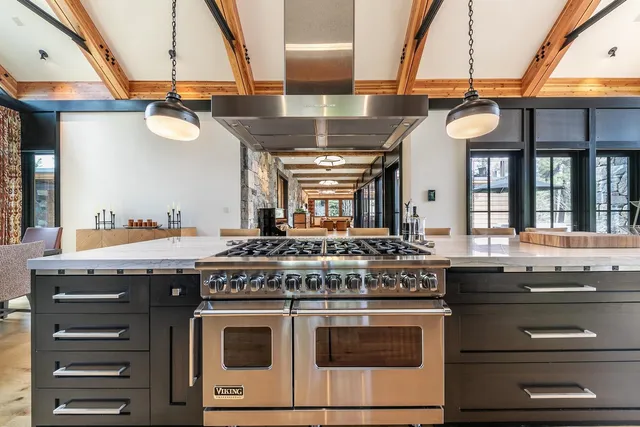 $3,750,000 | 11454 Henness Road, Truckee, CA 96161