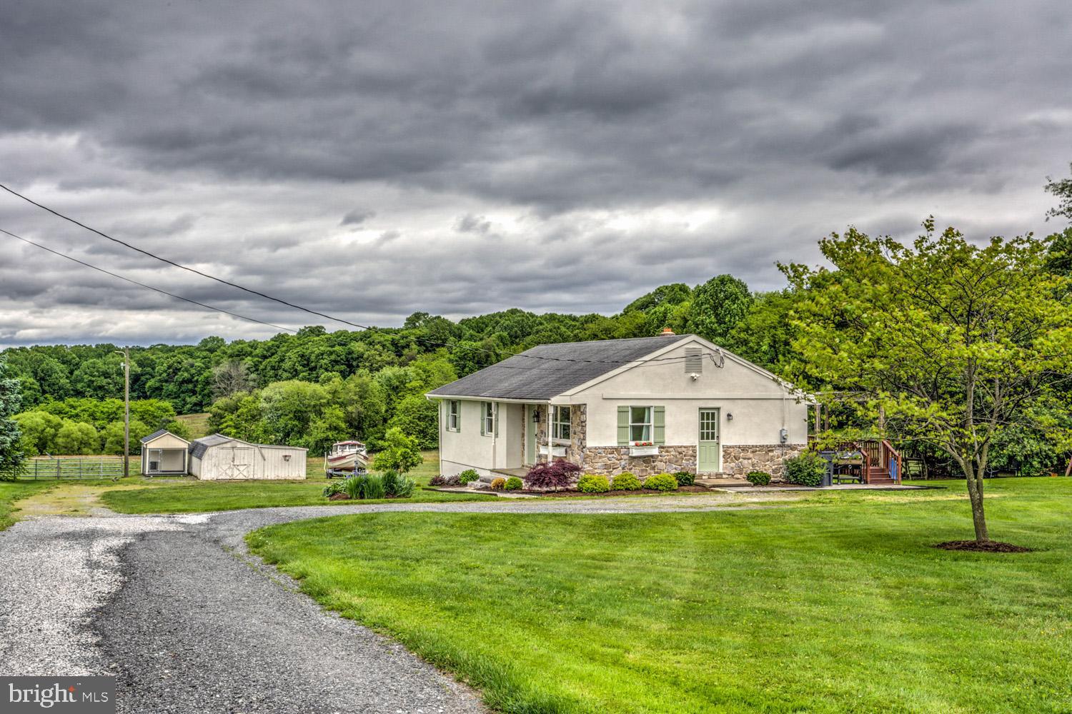 136 Scheller Road New Providence, PA 17560 - Photo 2 of 47 Gallery Image 2
