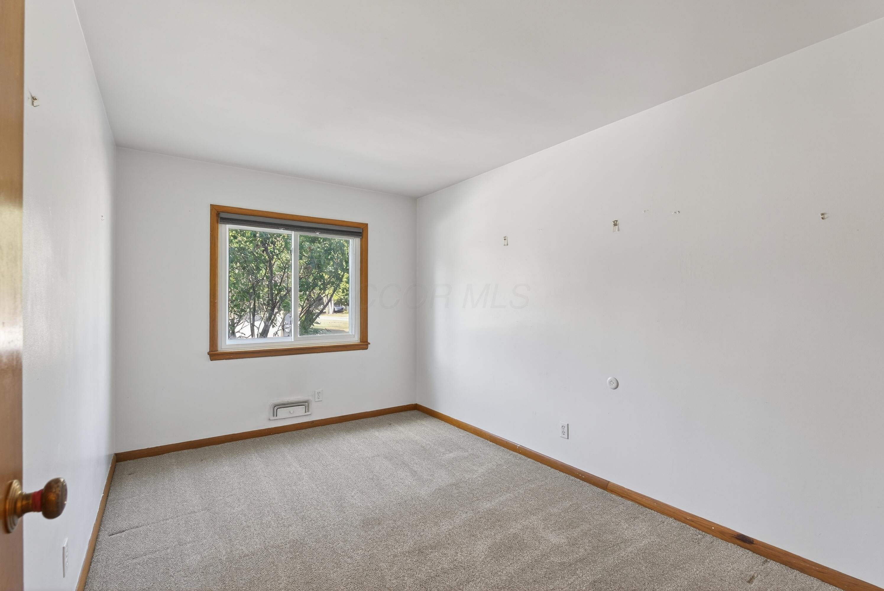 3347 Colchester Road Columbus, OH 43221 - Photo 24 of 42 Third Bedroom