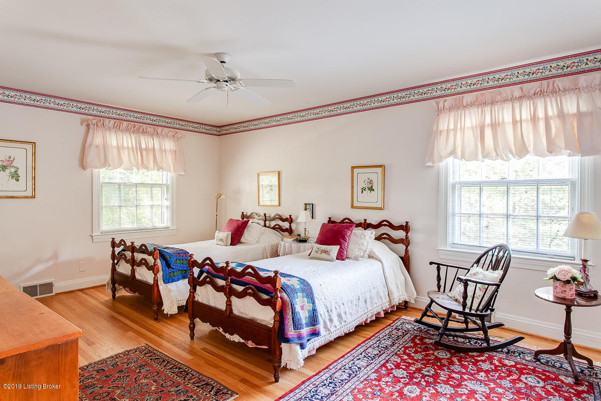 4411 Signal Hill Road Louisville, KY 40207 - Photo 26 of 48 4411 Signal Hill Rd-26