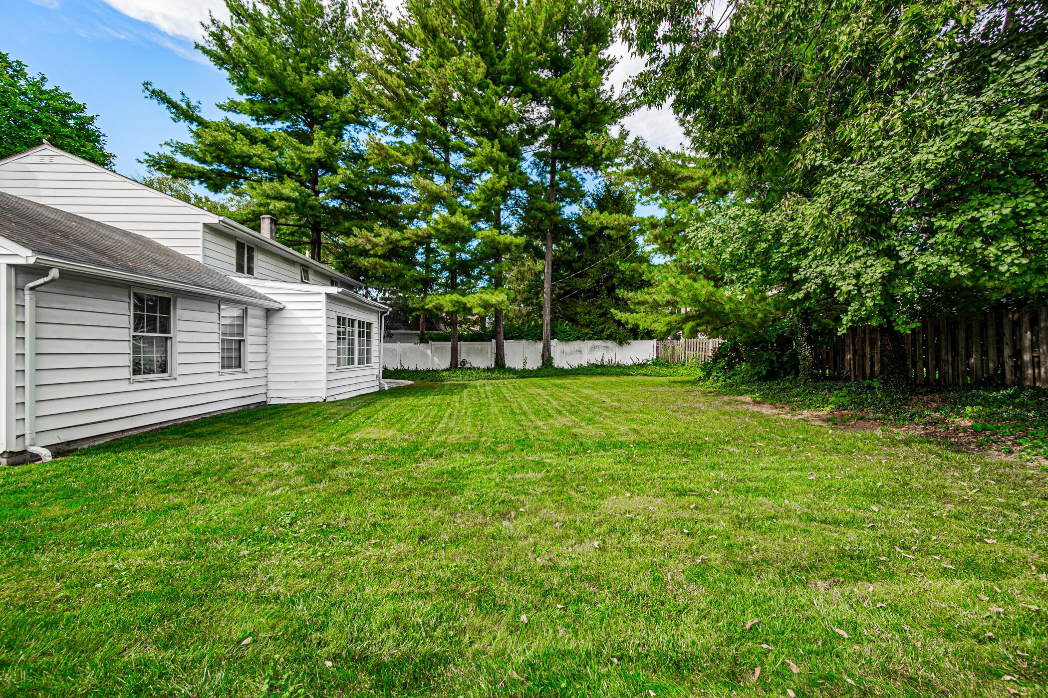 1904 Malvern Road Columbus, OH 43221 - Photo 46 of 55 1904 Malvern Rd 011