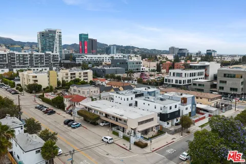 $2,399,000 | 6423 Lexington Avenue, Los Angeles, CA 90038
